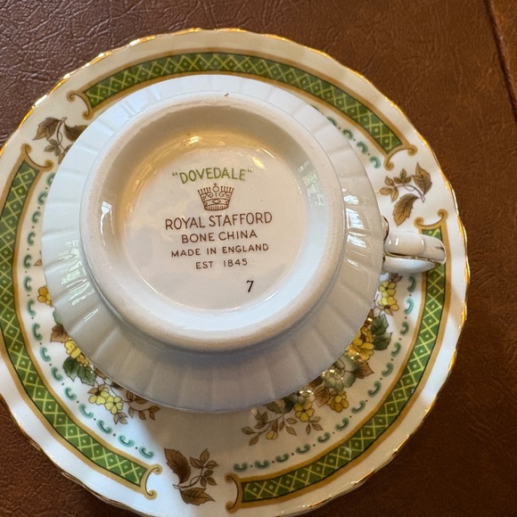 Bone China Teacups and Saucers - Made in England - Picture 13 of 14